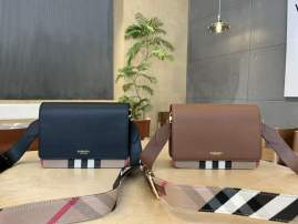 Picture of Burberry Handbags _SKUfw208374174fw
